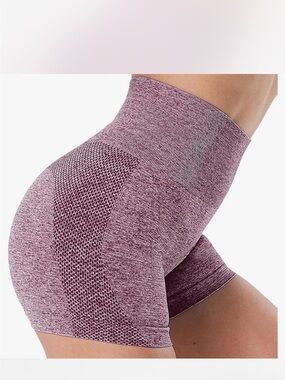 Amazon Seamless High-Rise Bike Shorts in Mauve Size S
